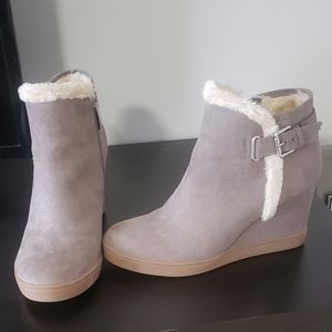 Unisa women's  Mob 2 wedge boot